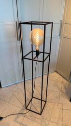 Vloerlamp zwart staal - industrieel, Huis en Inrichting, Lampen | Vloerlampen, Ophalen, 100 tot 150 cm, Zo goed als nieuw, Metaal