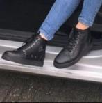 Louboutin Sneakers maat 35, Ophalen of Verzenden, Zo goed als nieuw, Zwart, Sneakers of Gympen