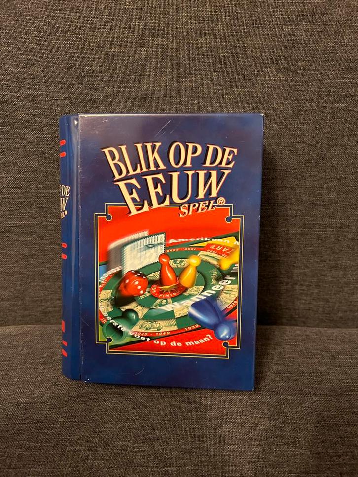 Blik op de Eeuw Bordspel - Zo goed als nieuw!, Hobby en Vrije tijd, Gezelschapsspellen | Bordspellen, Zo goed als nieuw, Drie of vier spelers