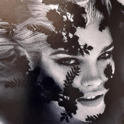 Mert Alas and Marcus Piggott - Natalia Vodianova - 2006, Antiek en Kunst, Kunst | Tekeningen en Foto's, Verzenden