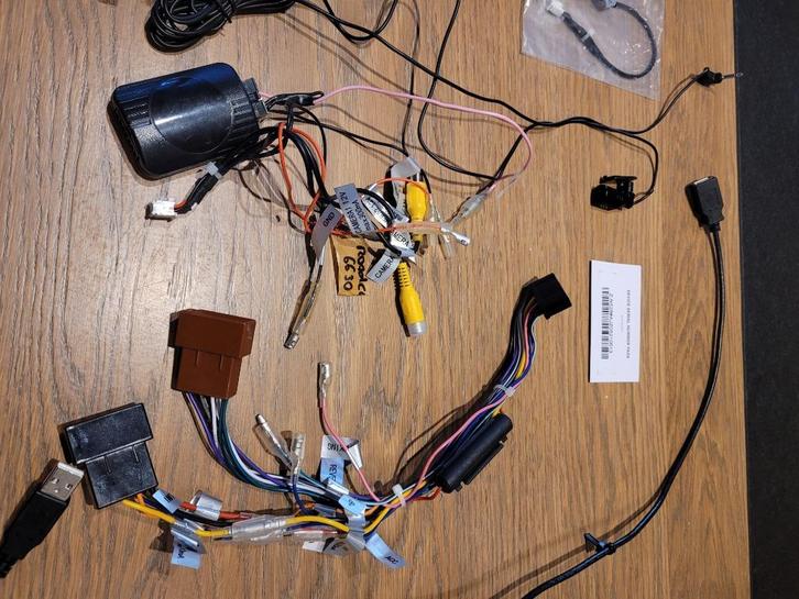 Zenec Z-N528 multimedia speler, Auto diversen, Autoradio's, Zo goed als nieuw, Ophalen