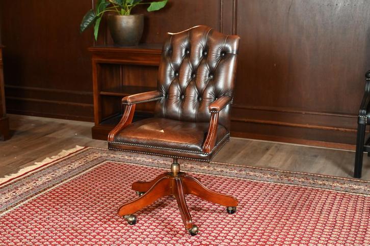 Chesterfield bureaustoel, Huis en Inrichting, Bureaustoelen, Zo goed als nieuw, Zwart, Ophalen of Verzenden