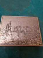 sigarenkistje vintage met embossed afbeelding, Verzamelen, Rookartikelen, Aanstekers en Luciferdoosjes, Ophalen of Verzenden