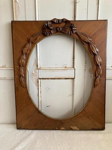 Brocante oude houten lijst / Striklijst beschikbaar voor biedingen