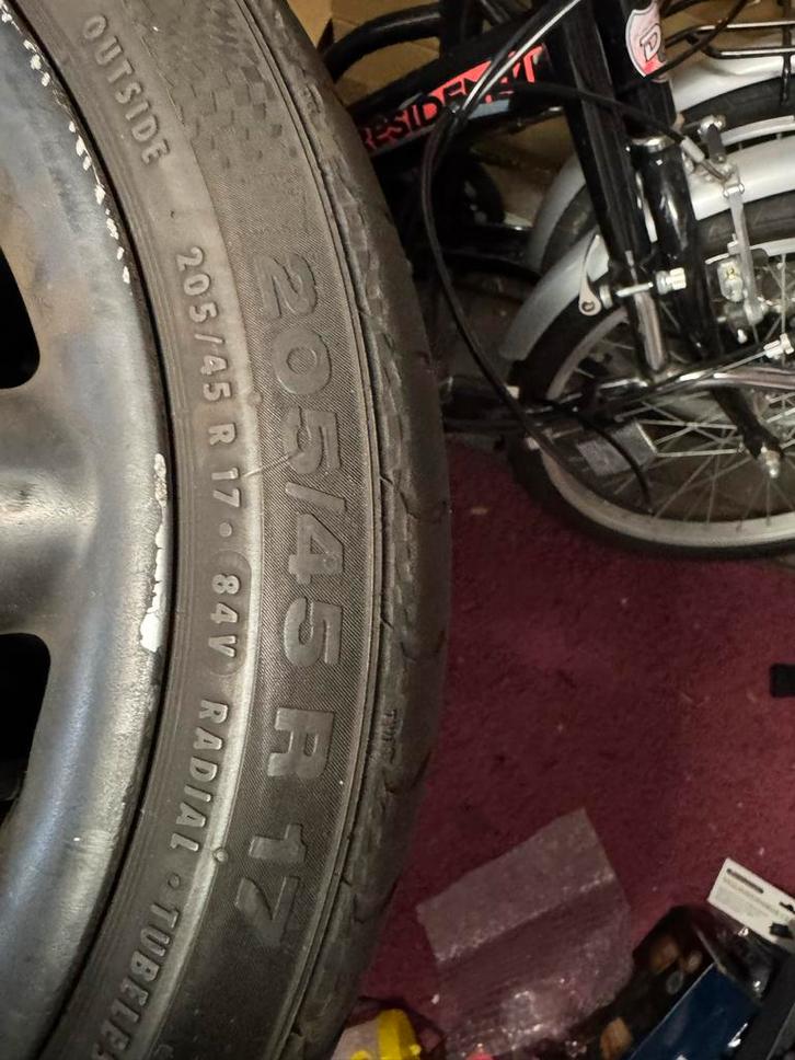 Mini r50 Velgen met Zomerbanden 205/45 R17, Auto-onderdelen, Banden en Velgen, Banden en Velgen, Zomerbanden, 17 inch, 205 mm