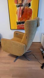 Sta op stoel Prominent prachtig en zo goed als nieuw, Huis en Inrichting, Fauteuils, Ophalen, Minder dan 75 cm, Moderne sta op stoel, past in elk interieur