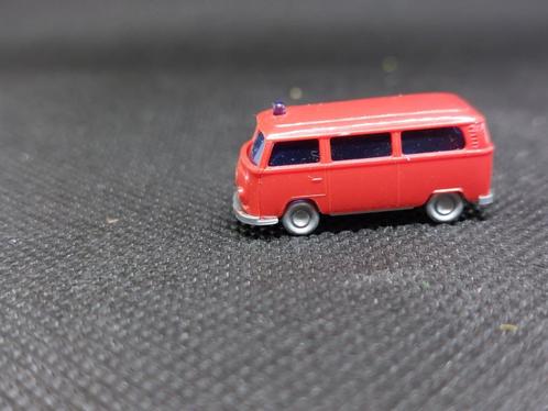 Wiking 934 - VW Transporter "Feuerwehr" (13407), Hobby en Vrije tijd, Modeltreinen | N-Spoor, Gebruikt, Overige typen, Gelijkstroom of Wisselstroom