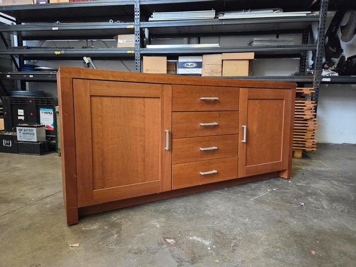 Mooie grote dressoir kast, kan eventueel bezorgd worden., Huis en Inrichting, Kasten | Dressoirs, Gebruikt, 200 cm of meer, 50 tot 75 cm