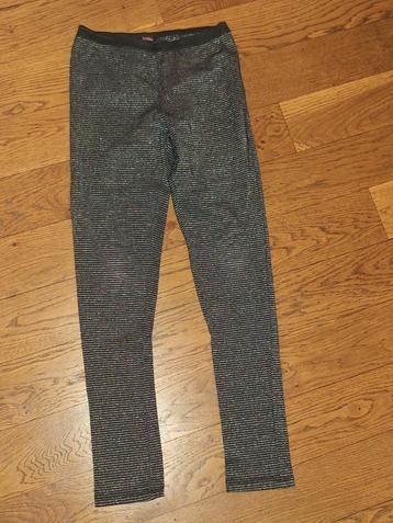 Legging maat 152/158 beschikbaar voor biedingen