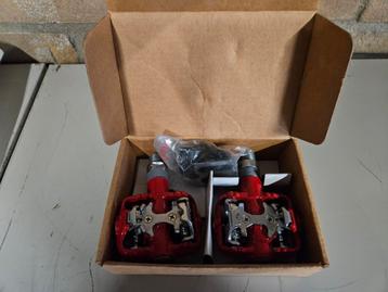 spd pedalen rood nieuw beschikbaar voor biedingen