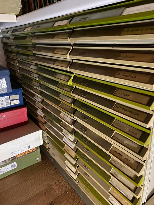 Archiefladen 64 en14 .van kunststof ., Boeken, Partijen en Verzamelingen, Zo goed als nieuw, Ophalen of Verzenden