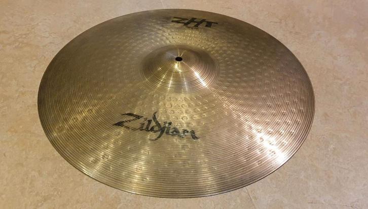 Zildjian ZHT Medium Ride 20", Muziek en Instrumenten, Drumstellen en Slagwerk, Zo goed als nieuw, Overige merken, Ophalen of Verzenden