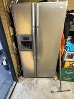 Koelkast met ijsblokjesmachine (defect), Witgoed en Apparatuur, Koelkasten en IJskasten, Ophalen, Gebruikt, 200 liter of meer