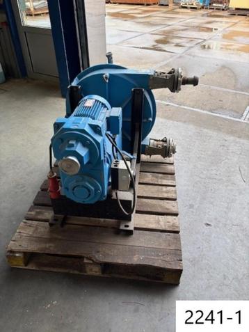 2241. Slangenpomp met variator / dempers / Bredel beschikbaar voor biedingen