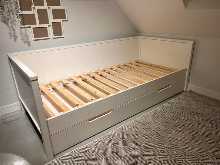 Woood Nikki Bed Grenen Wit + Bedlade & Matras, Huis en Inrichting, Slaapkamer | Bedden, Gebruikt, Eenpersoons, 90 cm, 200 cm, Hout