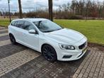 Volvo D4 R-design Automaat 2015, Zwart, Wit, Diesel, Onderhoudsboekje