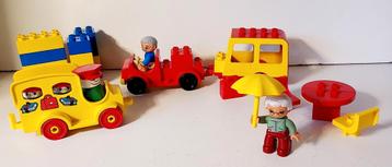 Duplo speelset auto/caravan beschikbaar voor biedingen