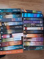 Nora Roberts 61 boeken, Boeken, Fantasy, Ophalen of Verzenden, Zo goed als nieuw