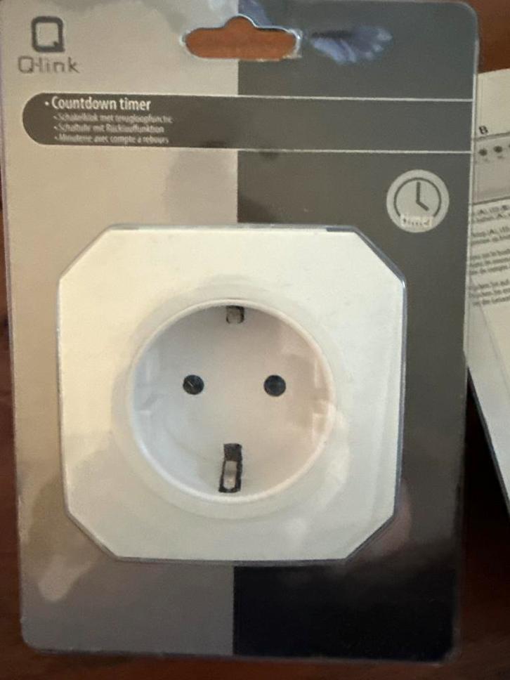 Q-Link Countdown Timer Stopcontact, Doe-het-zelf en Verbouw, Elektra en Kabels, Nieuw, Stopcontact, Ophalen of Verzenden