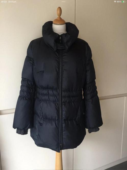 Marccain, Marc Cain donkerblauwe donsjas maat 5 (40/42), Kleding | Dames, Jassen | Winter, Zo goed als nieuw, Maat 42/44 (L), Blauw