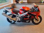 Honda cbr929rr schaalmodel 1:6, Ophalen of Verzenden, Zo goed als nieuw, Motor