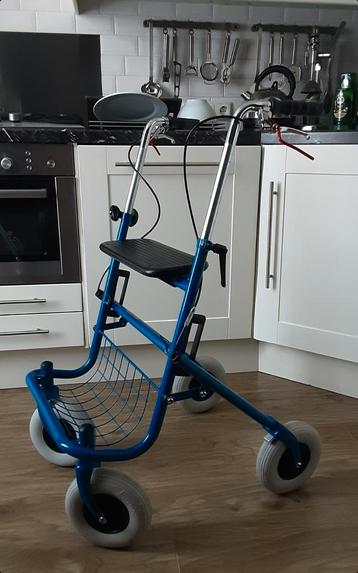 Mooie inklapbare rollator zgan beschikbaar voor biedingen