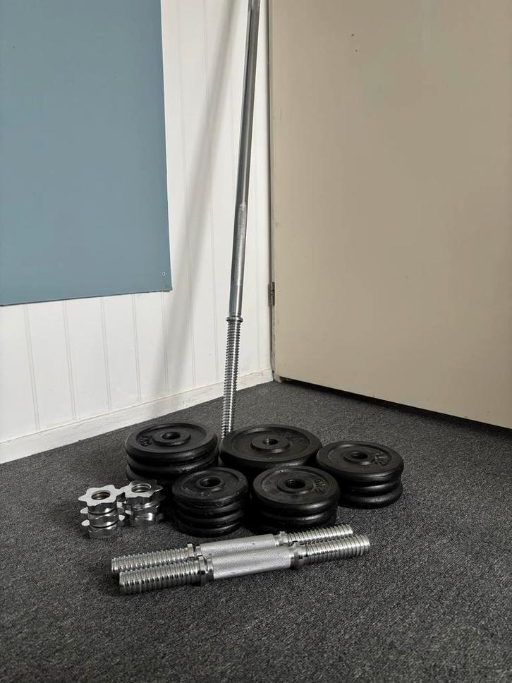 Complete Halterset: Dumbbells, Barbell & Gewichten, Sport en Fitness, Fitnessmaterialen, Gebruikt, Halterset, Armen, Borst, Rug