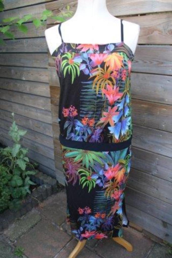 Jurk zwart/ gekleurd Studio Anneloes mt L Vaste prijs AANBIE, Kleding | Dames, Jurken, Zo goed als nieuw, Maat 42/44 (L), Zwart