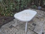 Gratis kunststof tuintafel, Tuin en Terras, Tuintafels, Ophalen of Verzenden, Gebruikt, Rechthoekig, Kunststof