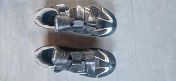 Shimano wielren schoenen beschikbaar voor biedingen