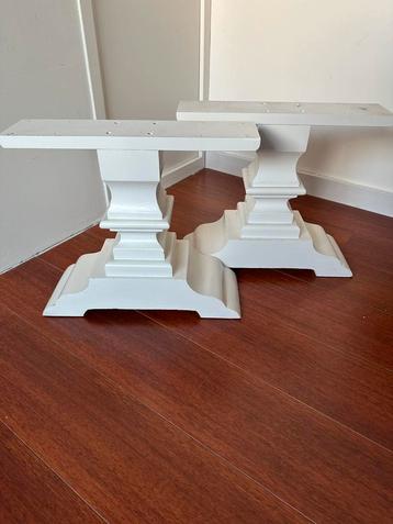 Richmond salon kloostertafel poten beschikbaar voor biedingen