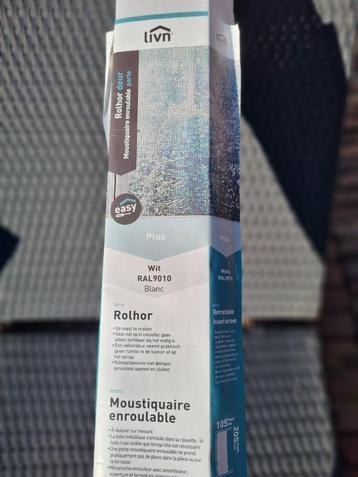 Nieuwe onderdelen rolhordeur Livn easy wit 205 cm x 105 cm beschikbaar voor biedingen