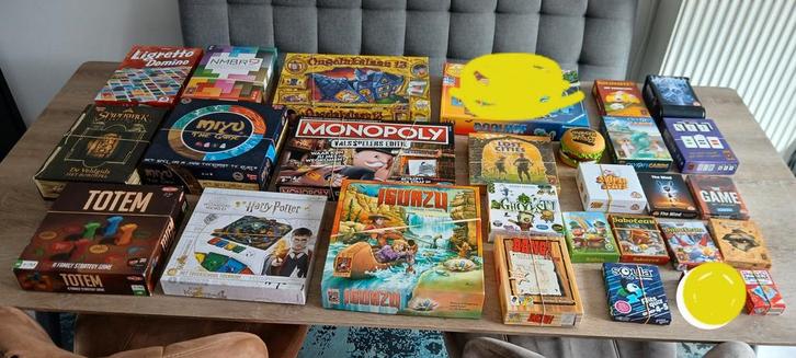 7+ 8+ spelletjes Harry potter Monopoly ligretto set Saboteur, Hobby en Vrije tijd, Gezelschapsspellen | Bordspellen, Zo goed als nieuw