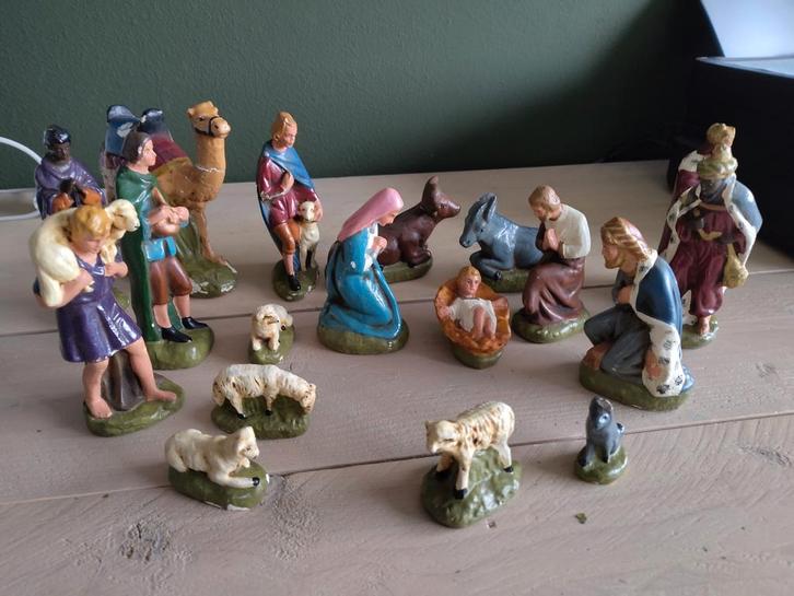 Kerststal beeldjes set, Antiek en Kunst, Antiek | Religie, Ophalen