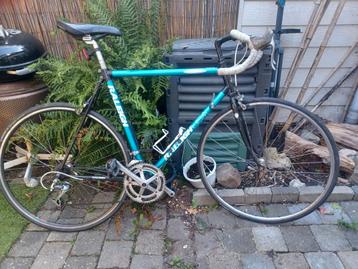 Goede racefiets  beschikbaar voor biedingen