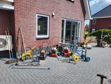 Te huur. Bestratingsgereedschap. beschikbaar voor biedingen