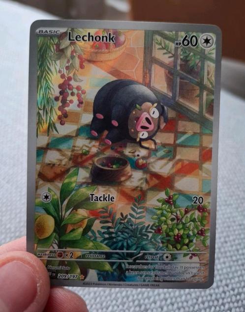 Lechonk 209/197, Hobby en Vrije tijd, Verzamelkaartspellen | Pokémon, Zo goed als nieuw, Losse kaart, Foil, Ophalen of Verzenden