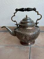 Antieke Oosterse metalen theepot – handgravure, Antiek en Kunst, Antiek | Koper en Brons, Ophalen of Verzenden