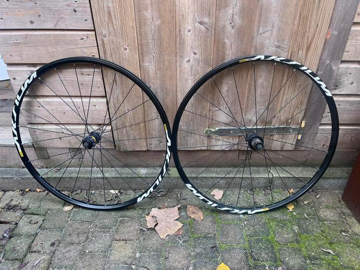 Mavic Aksium disc wielset, Fietsen en Brommers, Fietsonderdelen, Gebruikt, Racefiets, Wiel, Ophalen