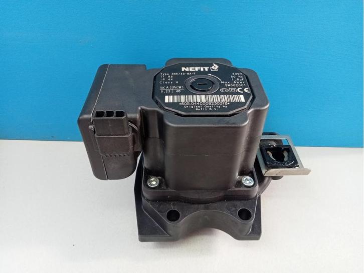 Cv pomp Nefit Smartline Basic HRC 24 3NK/43-8A-F, Doe-het-zelf en Verbouw, Verwarming en Radiatoren, Gebruikt, Cv-ketel of Combi-ketel