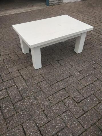 Salontafel beschikbaar voor biedingen