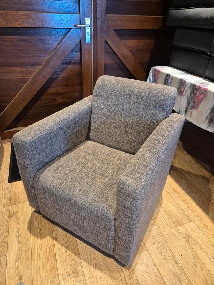Comfortabele fauteuil, Huis en Inrichting, Fauteuils, Gebruikt, Stof, 75 tot 100 cm, Minder dan 75 cm, Ophalen