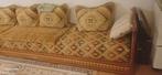 Mooie Marokkaanse bank een 3  3m plus tafel en hoek tafel, Huis en Inrichting, Gebruikt, Marokkaans, 300 cm of meer, 75 tot 100 cm