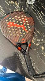 Puma solarcourt, Sport en Fitness, Padel, Ophalen of Verzenden, Zo goed als nieuw, Padelracket