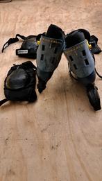 Skeelers 43 en 37 en polsbeschermers en kniebeschermers, Sport en Fitness, Skeelers, Ophalen of Verzenden