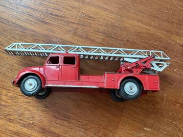 Märklin 8023 -  rood – originele brandweerwagen beschikbaar voor biedingen