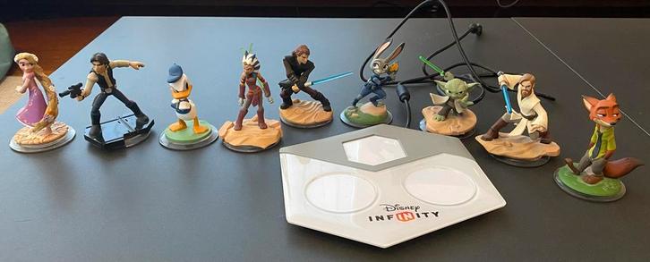 Disney Infinity Poppetjes + Bord, Kinderen en Baby's, Speelgoed | Overig, Gebruikt, Jongen of Meisje, Ophalen