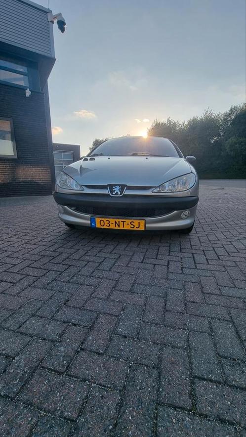 Peugeot 206 1.4 Automaat (2004) – Net Geserviced - Grijs, Auto's, Peugeot, Particulier, Benzine, D, Hatchback, Automaat, Origineel Nederlands