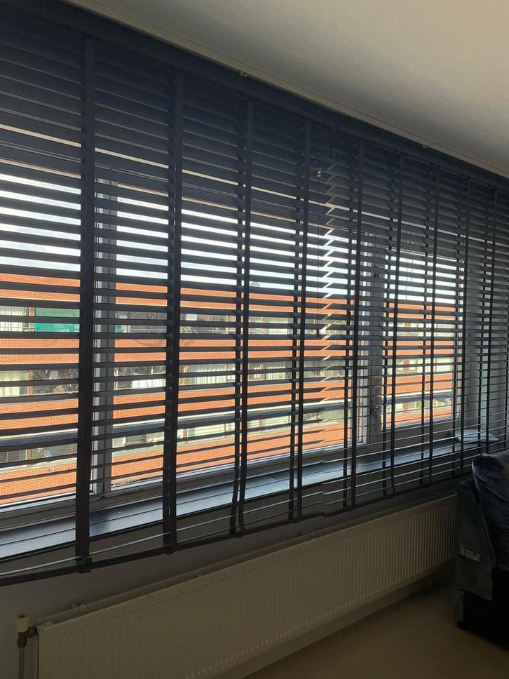 Jaloezieën antrasiet 2x, Huis en Inrichting, Stoffering | Gordijnen en Lamellen, Zo goed als nieuw, 150 tot 200 cm, Ophalen