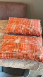 2 oranje ikea sierkussens 65x40cm, Ophalen, Zo goed als nieuw, Oranje, Rechthoekig